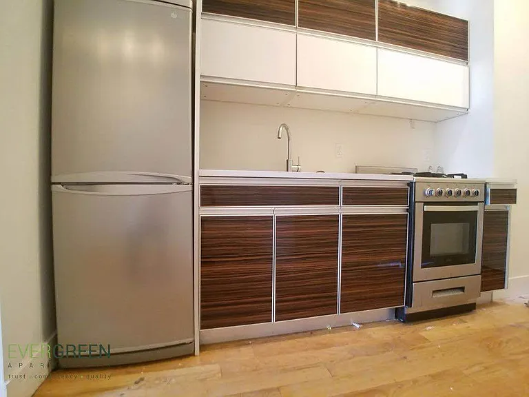 490 Kosciuszko St #3A — Photo 8