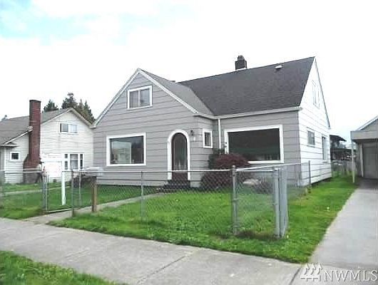 1st image of 118 W Emerson Ave