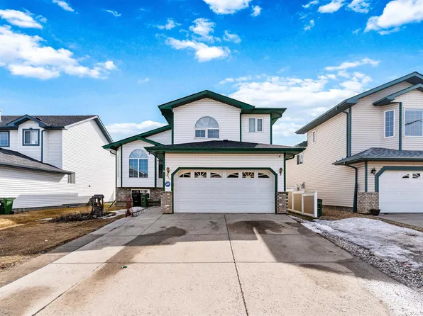 2915 151a Ave NW, Edmonton, AB T5Y 2Y5