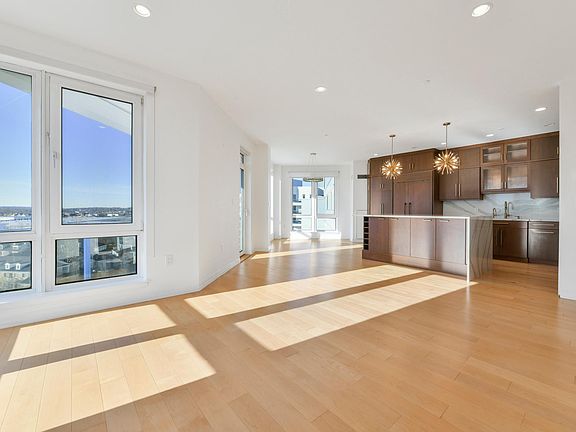 4th image of 1001 Marina Dr APT 808