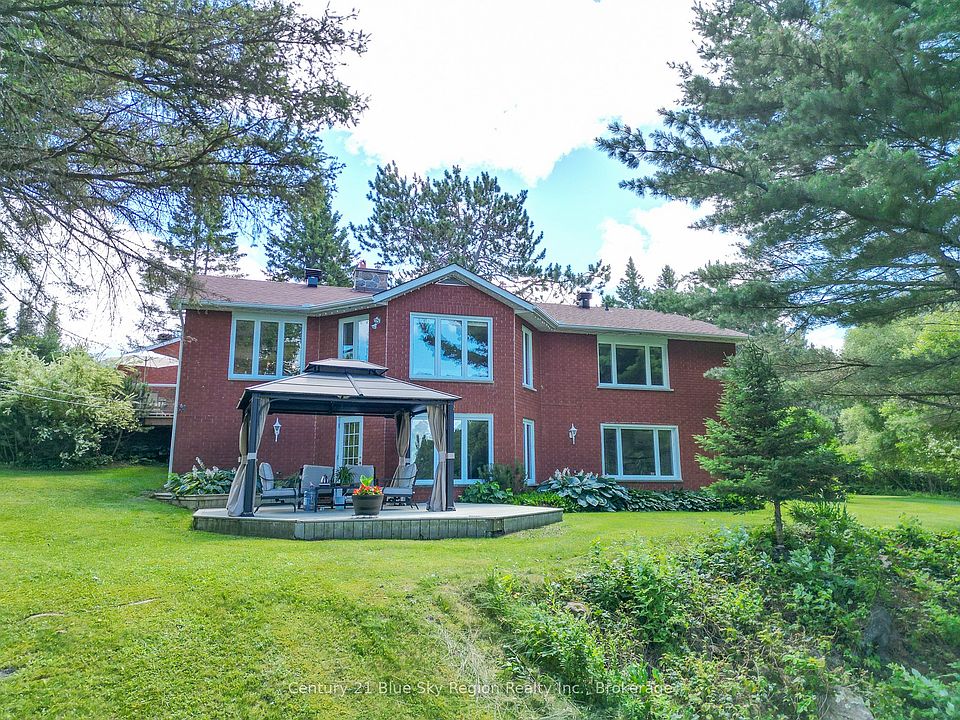 1st image of 353 Macpherson Dr