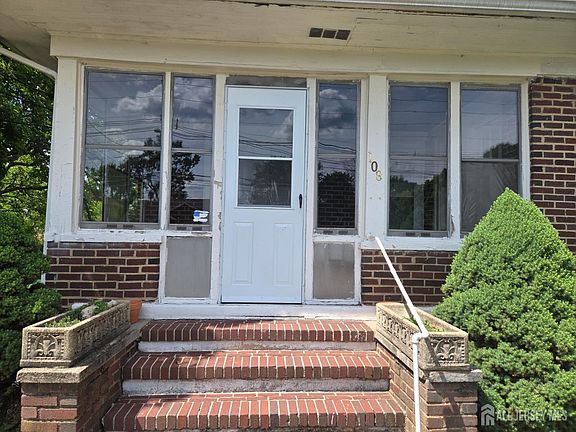 2nd image of 108 Bell Ave APT A