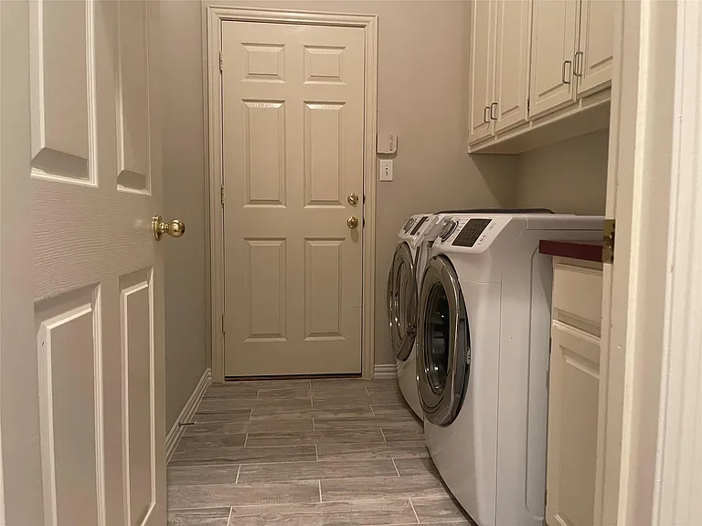716 Ticonderoga Dr — Photo 29