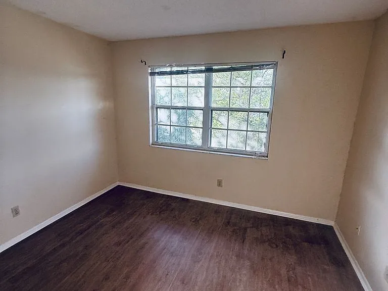 915 Sonesta Ave NE #203 — Photo 10