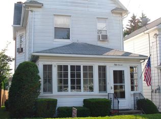 57 5th St, Wyoming, PA 18644