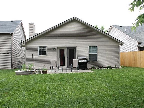 2nd image of 2420 Prescott Ln