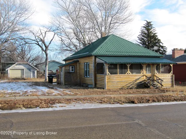 524 N Central Ave #N, Beach, ND 58621