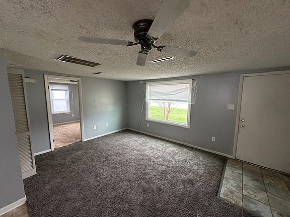 4th image of 376 Belle Aire Ave