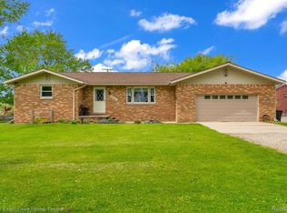 5011 State Rd, Fort Gratiot, MI 48059