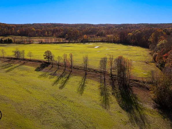 201 Bear Creek Rd, Pinson, TN 38366