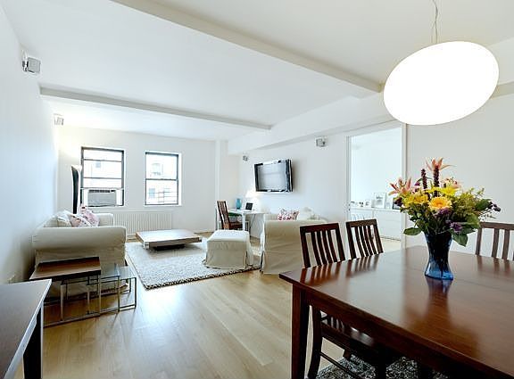 3rd image of 49 E 96th St #15A