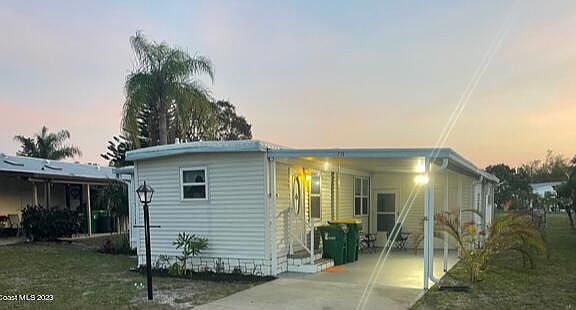 2nd image of 715 Barefoot Blvd