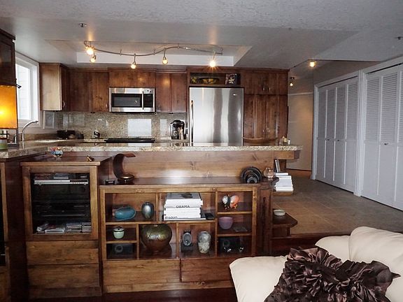 3rd image of 1123 N Highway 101 #1