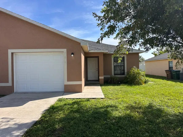 704 SE 4th Ter, Cape Coral, FL 33990