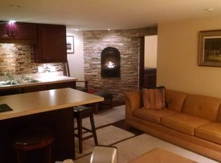 20 Locust Grove Rd FL 1, Saratoga Springs, NY 12866