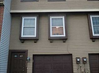 203 Bonnie Brae Dr, Coraopolis, PA