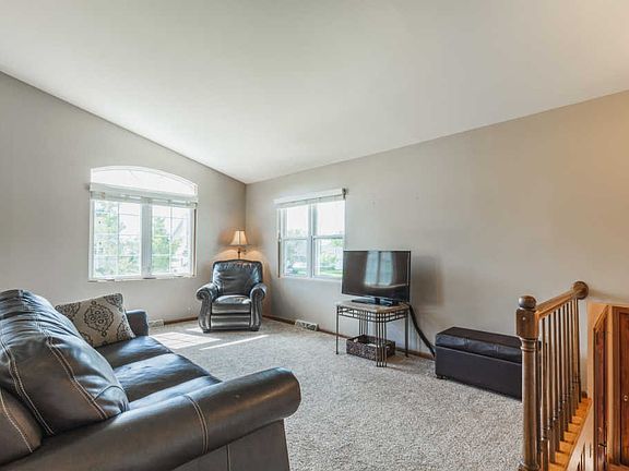 4th image of 10380 S Oriole Ln