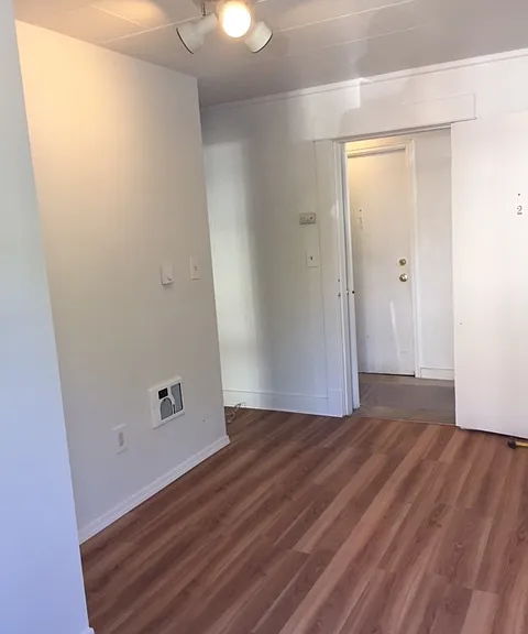 709 NE 43rd St — Photo 22