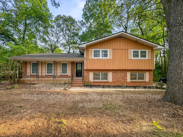 829 North Ave, Forest Park, GA 30297