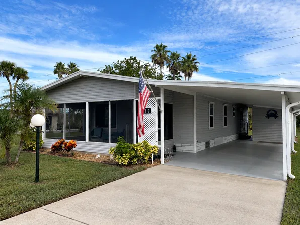 2210 E Lakeview Dr #2210, Sebastian, FL 32958