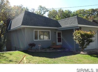 1032 Grand Ave, Edwardsville, IL 62025