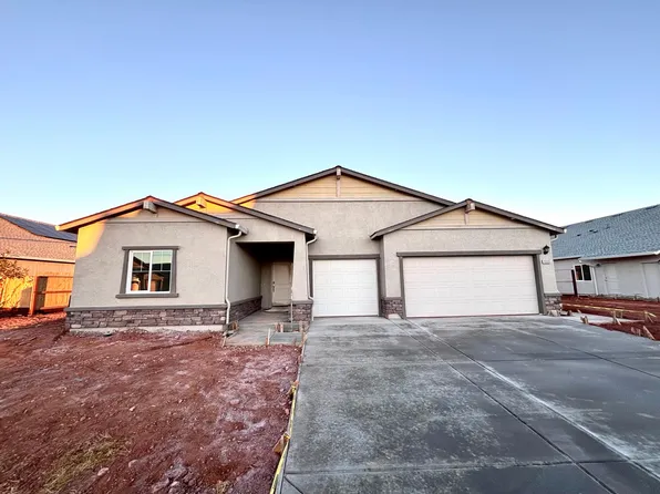 5505 Feathers Ave, Redding, CA 96002