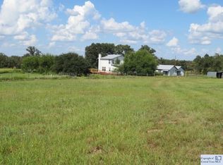 515 Curry Rd, Seguin, TX 78155