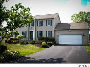 17 Hickory Ln, Cortland, NY 13045