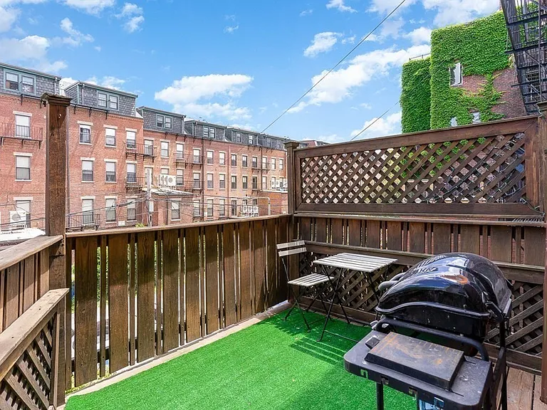 53 Rutland St #2 — Photo 8