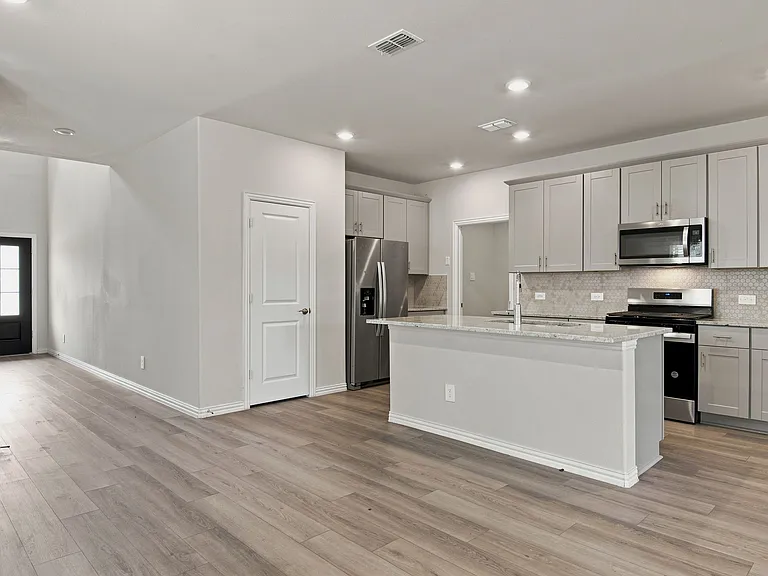 810 Honeydew Ln — Photo 28