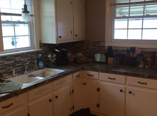 3217 Oakwood Dr, Cuyahoga Falls, OH 44221