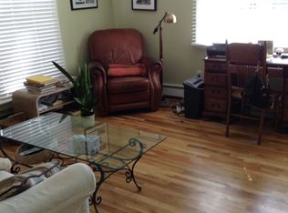 7 Lovell Rd, Hampton Bays, NY 11946