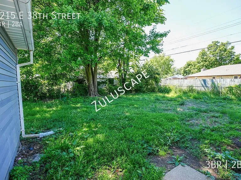 1215 E 38th St — Photo 22