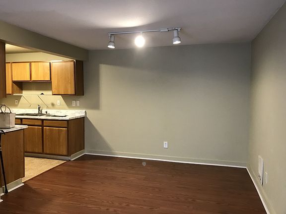 3rd image of 16817 Larch Way Unit B101