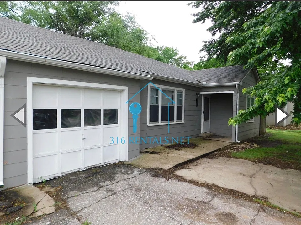 123 E Summit Ave