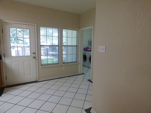 2nd image of 909 S Riviera Cir