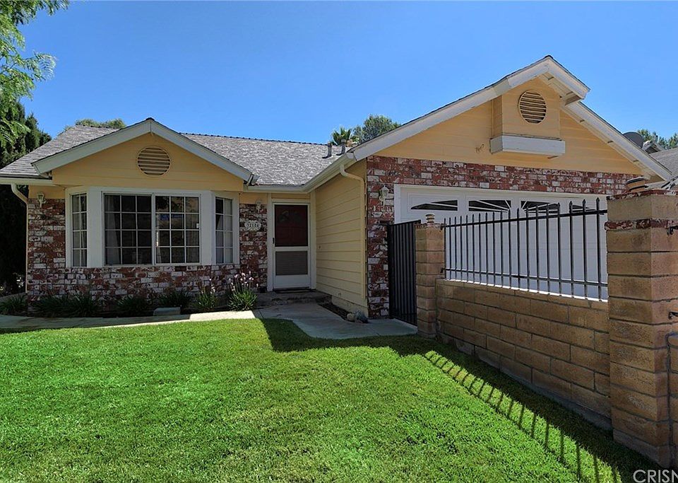 1st image of 32184 Green Hill Dr