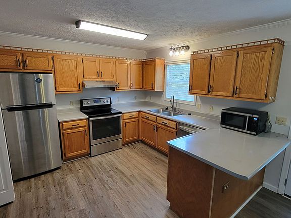 5th image of 1008 Fisk Park Dr