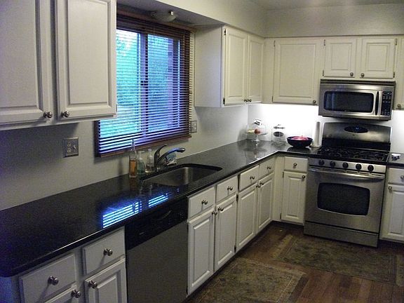 4th image of 16345 Weatherfield Dr