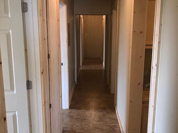 2nd image of 711 27th St #21