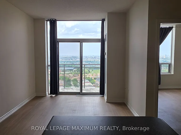 55 Strathaven Dr #2103 — Photo 2