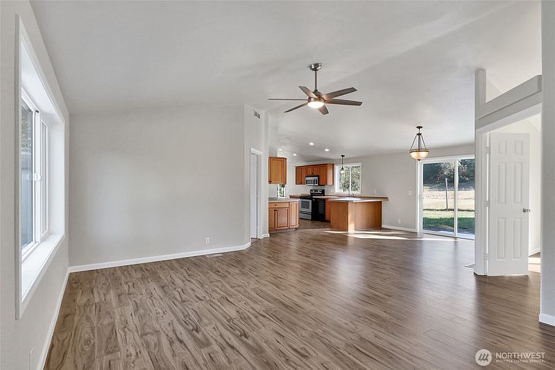 4th image of 6128 Kickerville Road