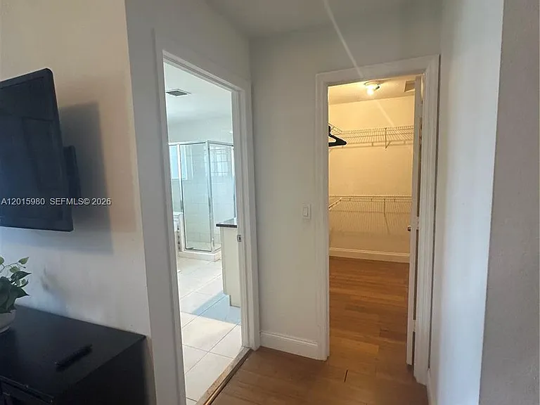 5402 Pointe Villa Dr #B — Photo 18