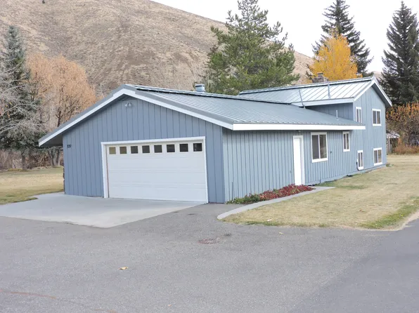109 River Bend Ln, Hailey, ID 83333