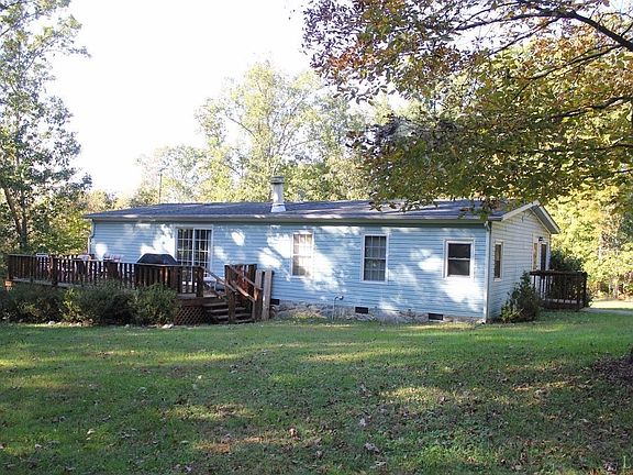 4th image of 324 Moore Ln