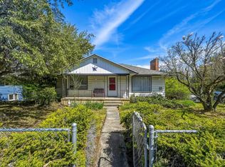 906 Orchard Ave, Moscow, ID 83843