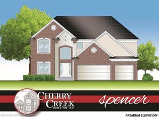 35904 Windridge Dr, New Baltimore, MI 48047