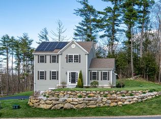 5 Wilcombs Way, Chester, NH 03036