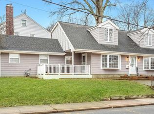 532 Teaneck Rd, Ridgefield Park, NJ 07660