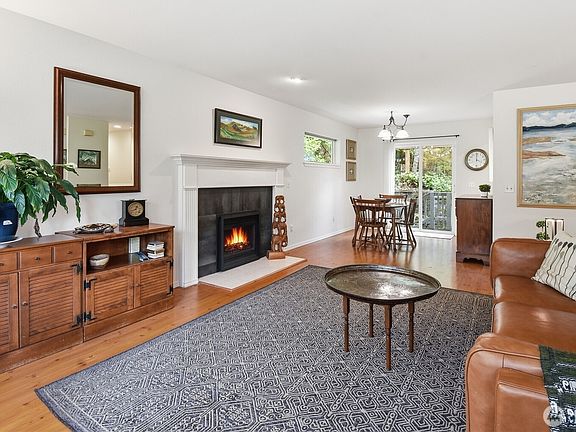 3rd image of 2613 189th Street SE